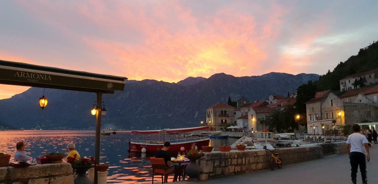 Apartmani Armonia Perast Exteriör bild